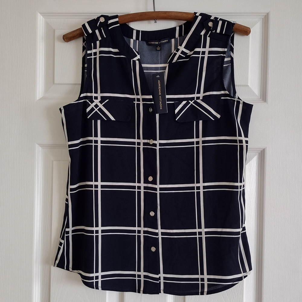 3/$21 Adrienne Vittadini Blue/White Sleeveless Blouse Small